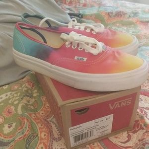 Authentic vans in the box